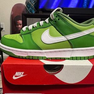 Nike Dunk Low Kermit Green New